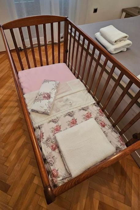 cot