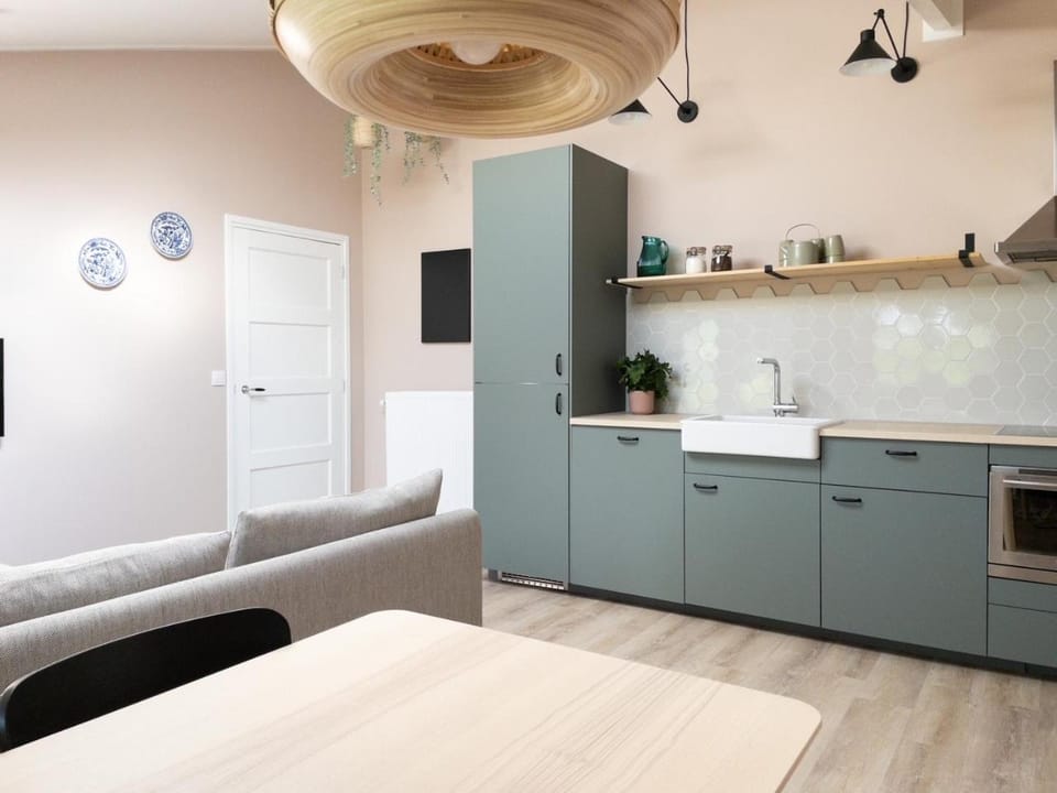 Kitchen or kitchenette, kitchen