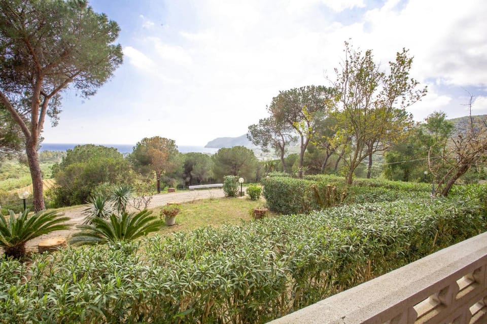 Villa Conti Residence Apartment hotel in Lacona