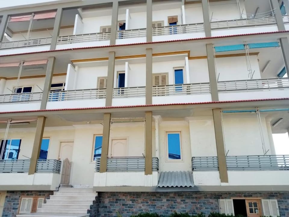 Property building, Facade/entrance