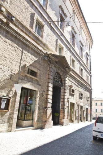 Facade/entrance, Day