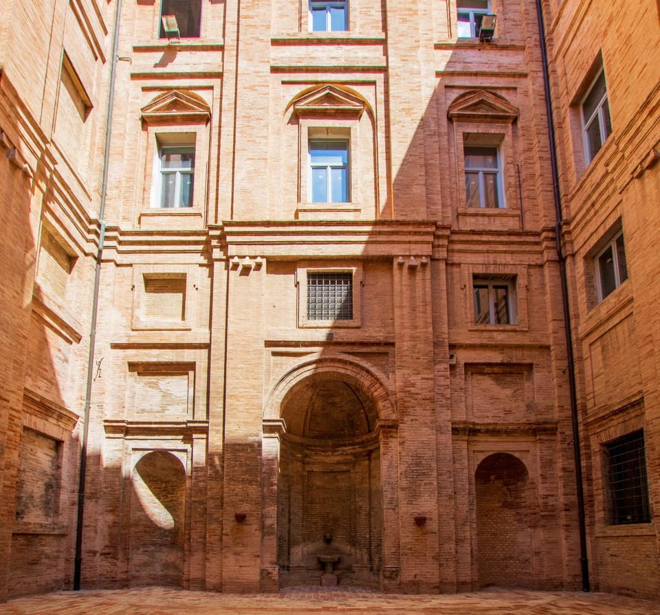 Nearby landmark, Inner courtyard view