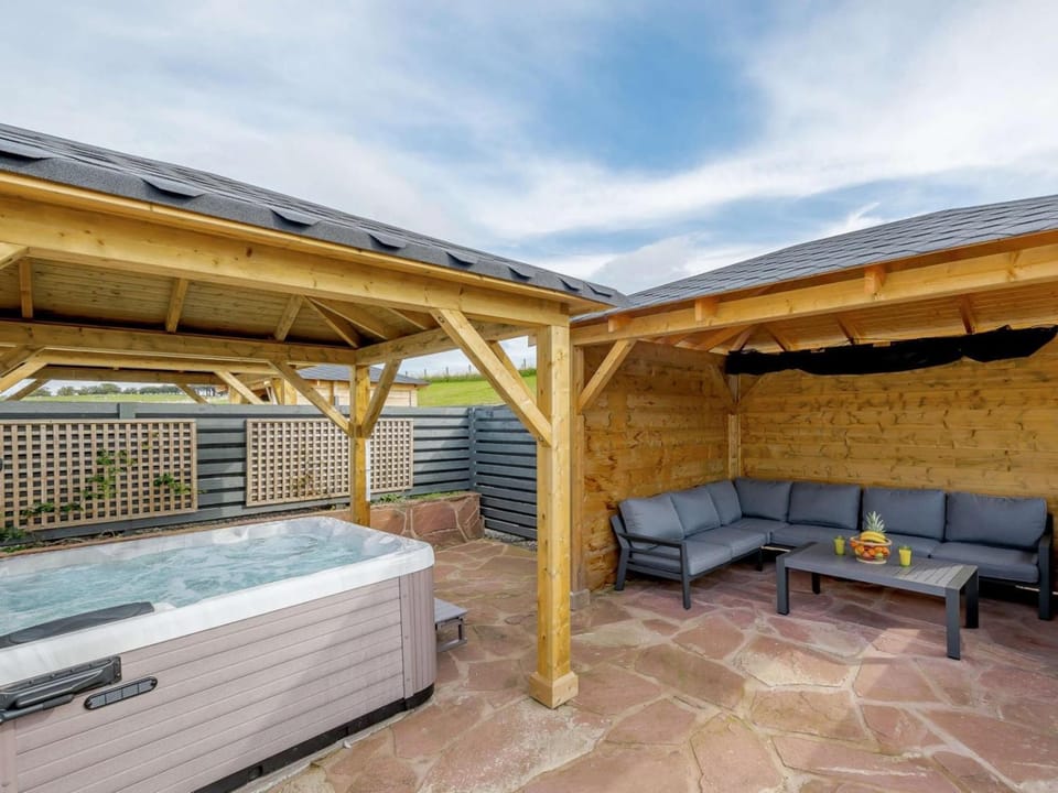 Patio, Hot Tub, Seating area