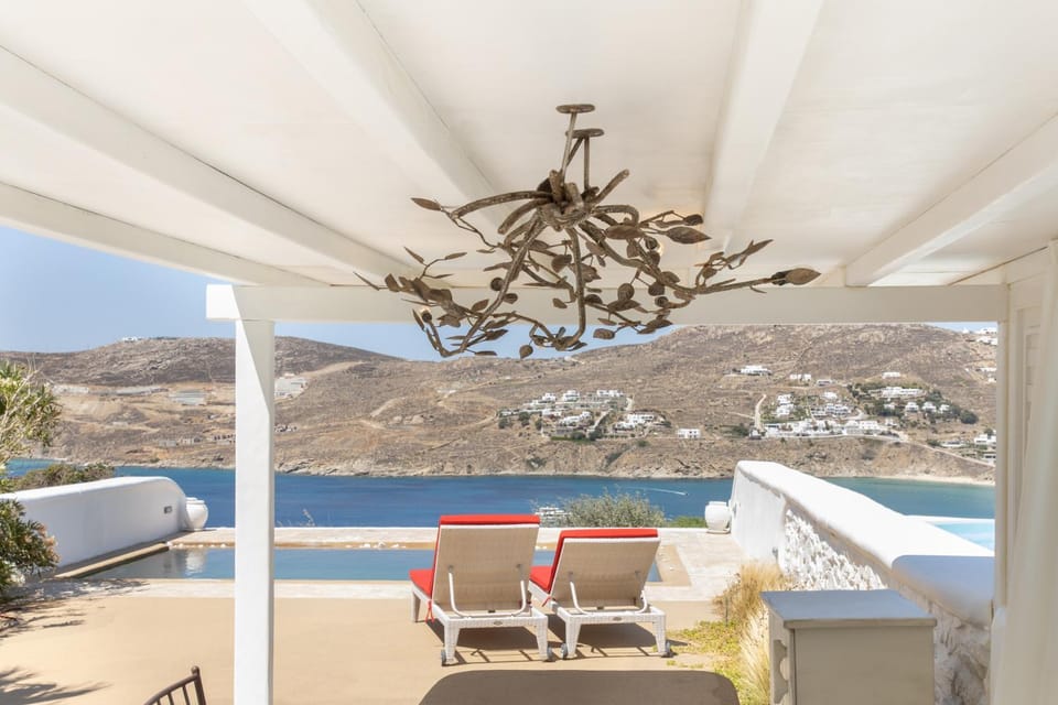 View (from property/room), Sea view, Swimming pool