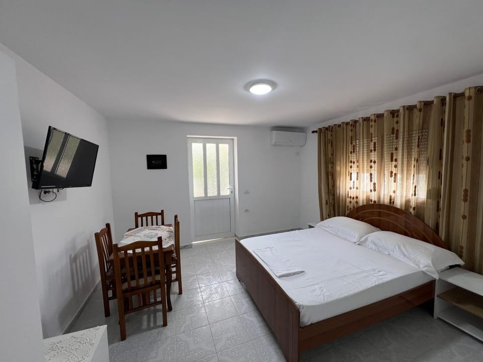 Guest House Vlore Bed and Breakfast in Vlorë
