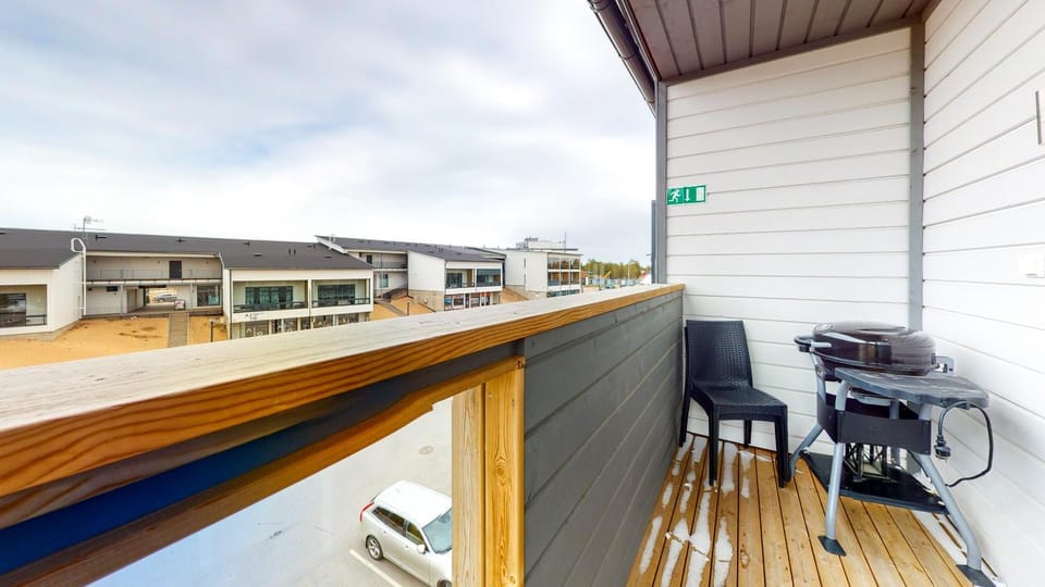 BBQ facilities, Balcony/Terrace, Street view