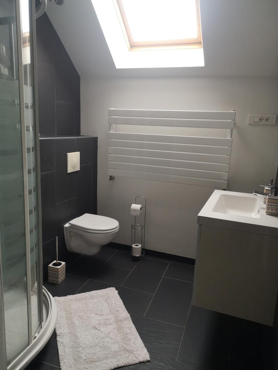 Shower, Toilet, Bathroom