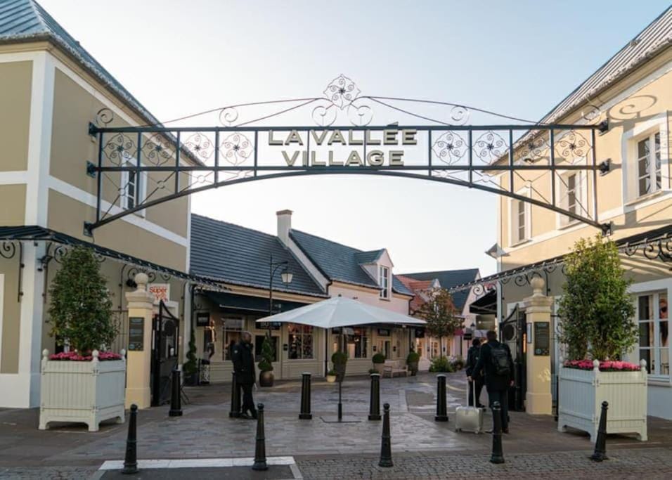 Shopping Area