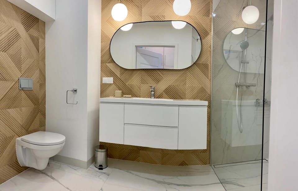 Toilet, Bathroom, towels