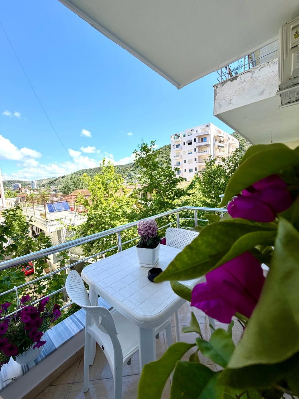 TreA Accomodations - Suite Lungomare Apartment in Vlorë