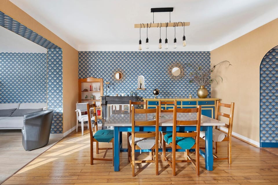 Property building, Kitchen or kitchenette, Living room