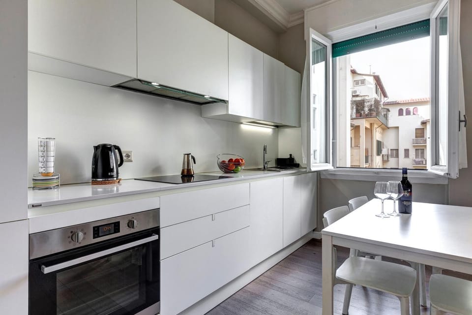 Kitchen or kitchenette, oven
