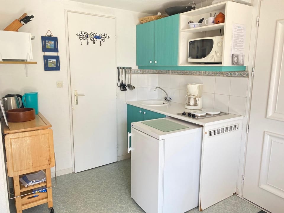 Maison avec piscine, tennis à 300m de la plage - 2 chambres, terrasse et parking privé - FR-1-231-267 House in Pays de la Loire