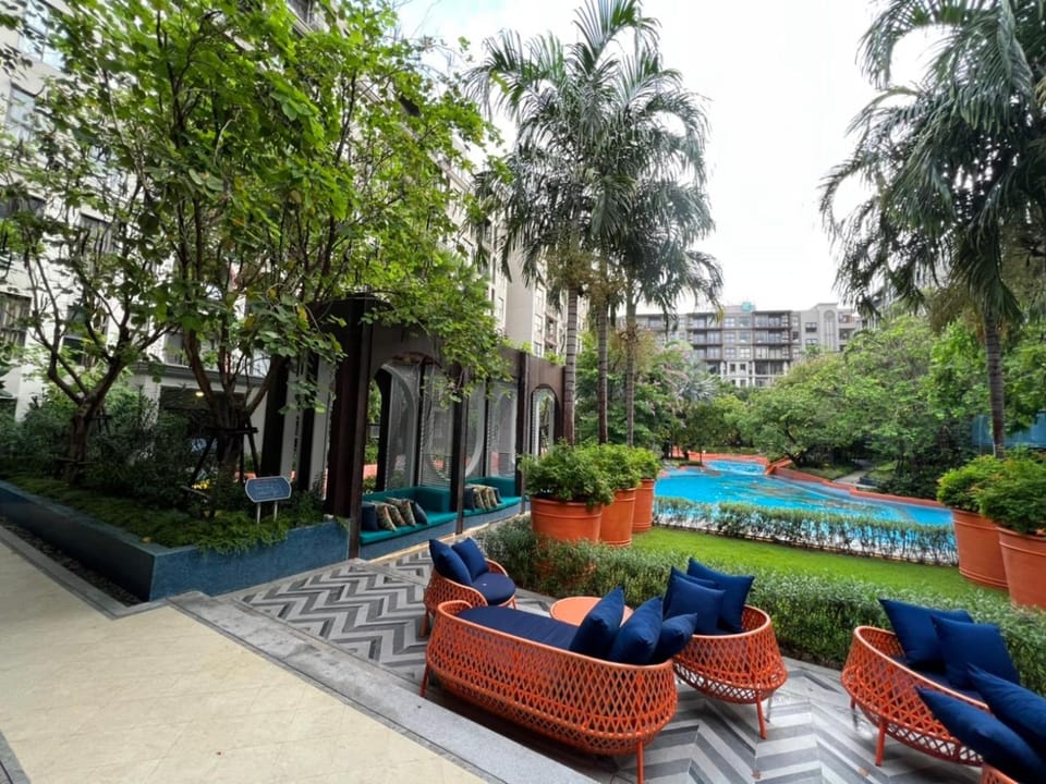 Property building, Day, Natural landscape, Garden, Garden view, Pool view, Swimming pool, sunbed
