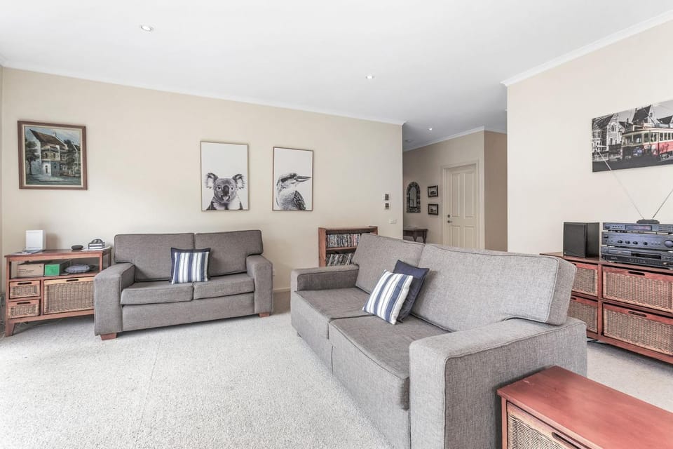 Edwards Apartment in Apollo Bay