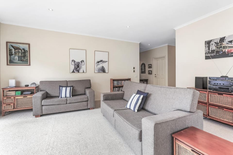Edwards Apartment in Apollo Bay