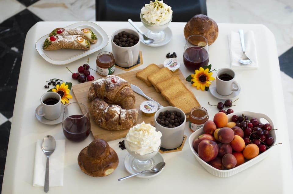 Food and drinks, Food, Breakfast