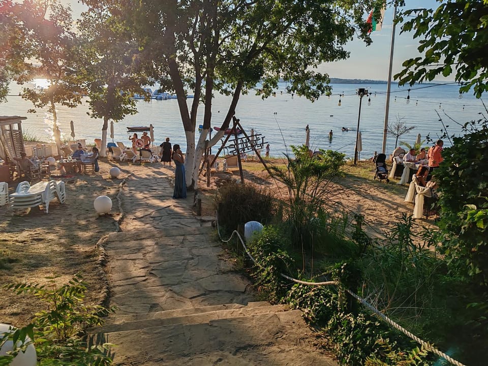 Nearby landmark