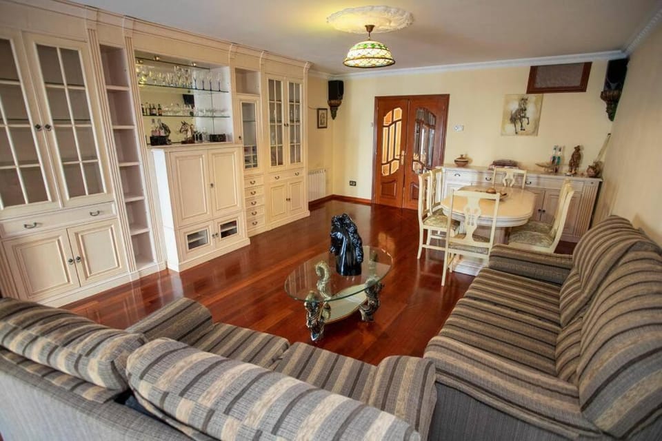 Casa Clara en el centro del pueblo House in Galicia