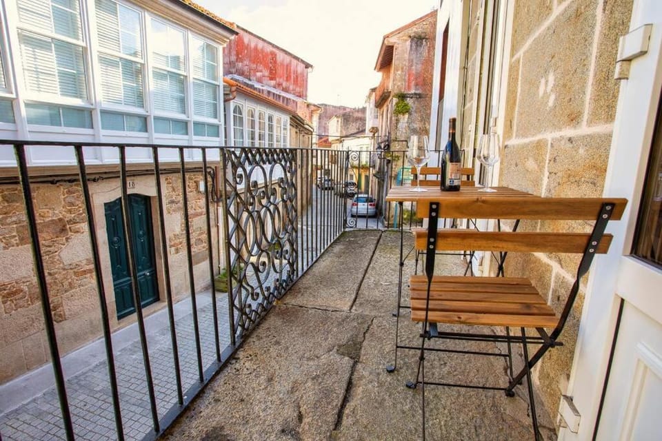 Casa Clara en el centro del pueblo House in Galicia