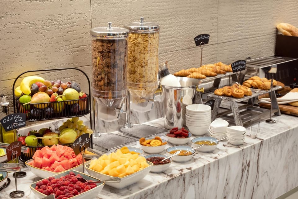 Food and drinks, Food, Breakfast, Buffet breakfast