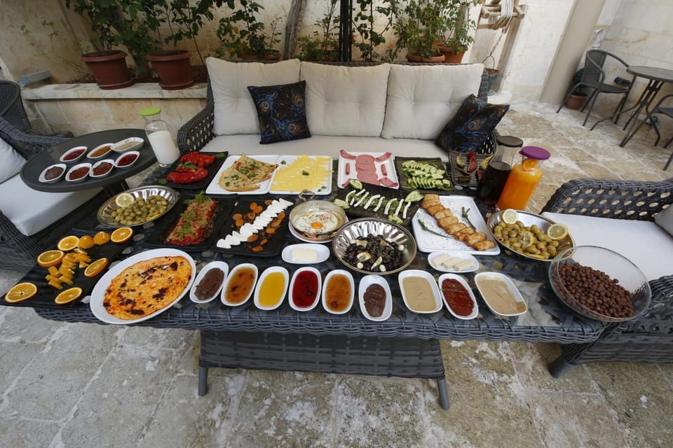 Food and drinks, Food, Breakfast, Continental breakfast, Buffet breakfast