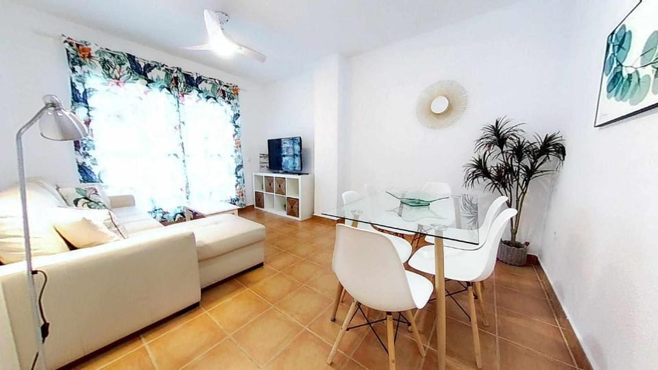 Coqueto y práctico apartamento en pueblo de Zahara Apartment in Zahara de los Atunes