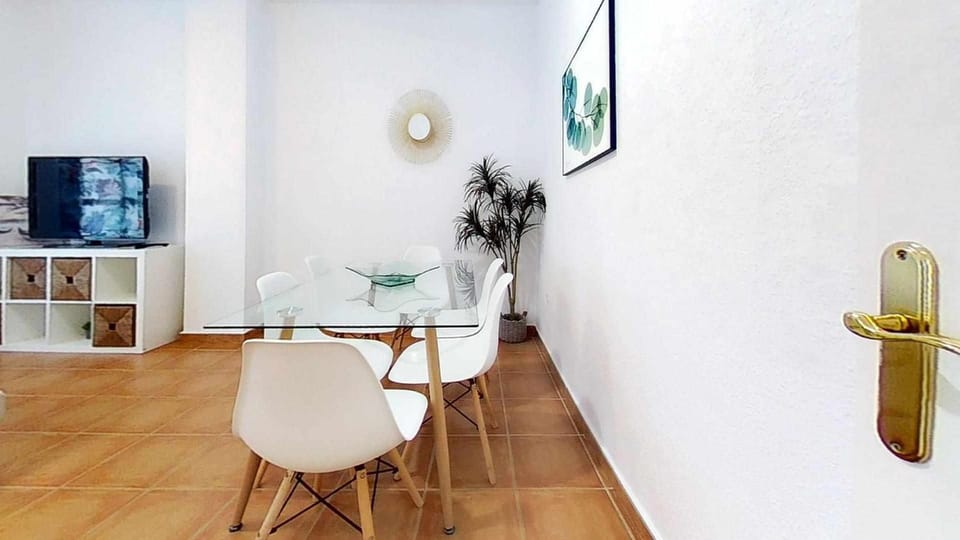 Coqueto y práctico apartamento en pueblo de Zahara Apartment in Zahara de los Atunes