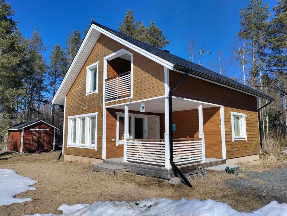 Isokummun Natura Chalet in Finland