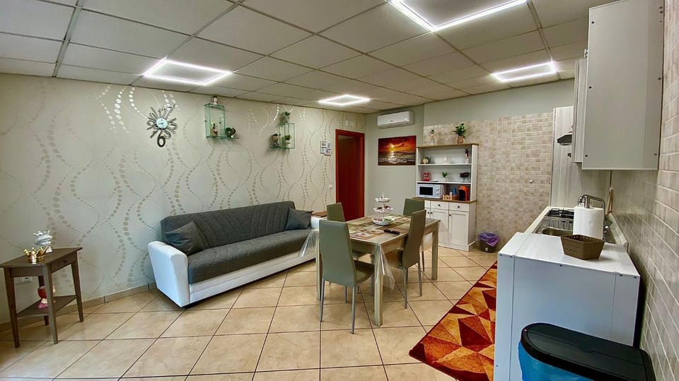 Living room, kitchen