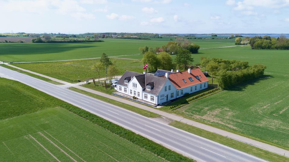 Property building, Bird's eye view
