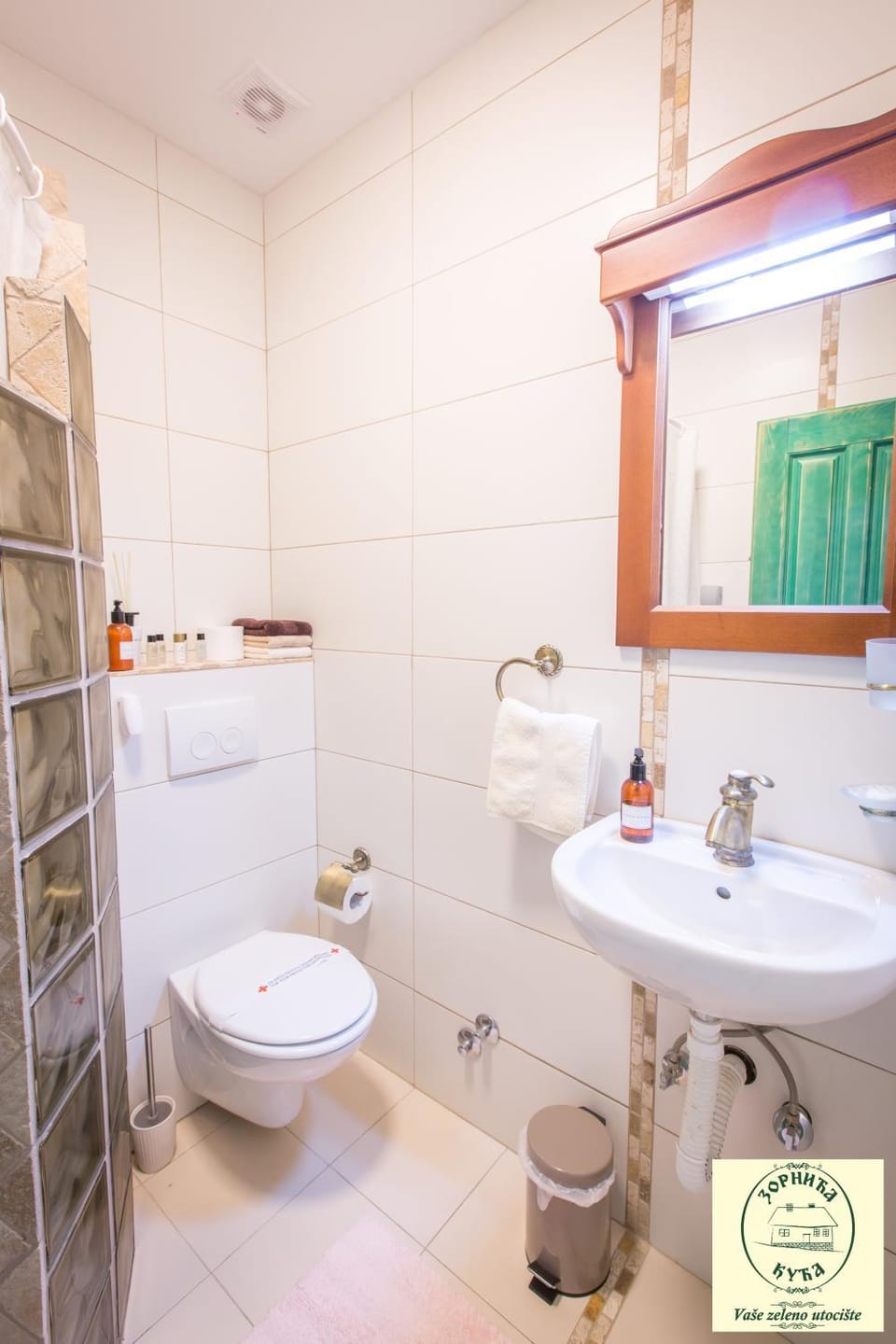Bathroom, towels