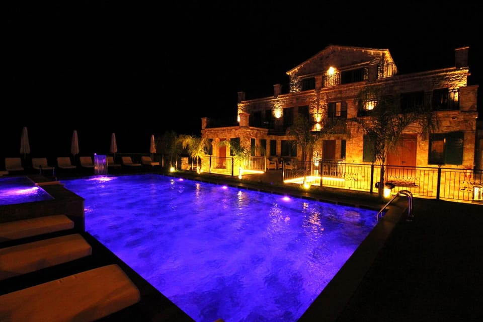 Limni Resort Hotel in Ksamil