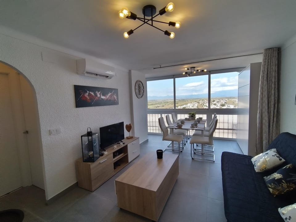 Appartement 4 à 6 pers première ligne de la mer Empuriabrava Apartment in Alt Empordà