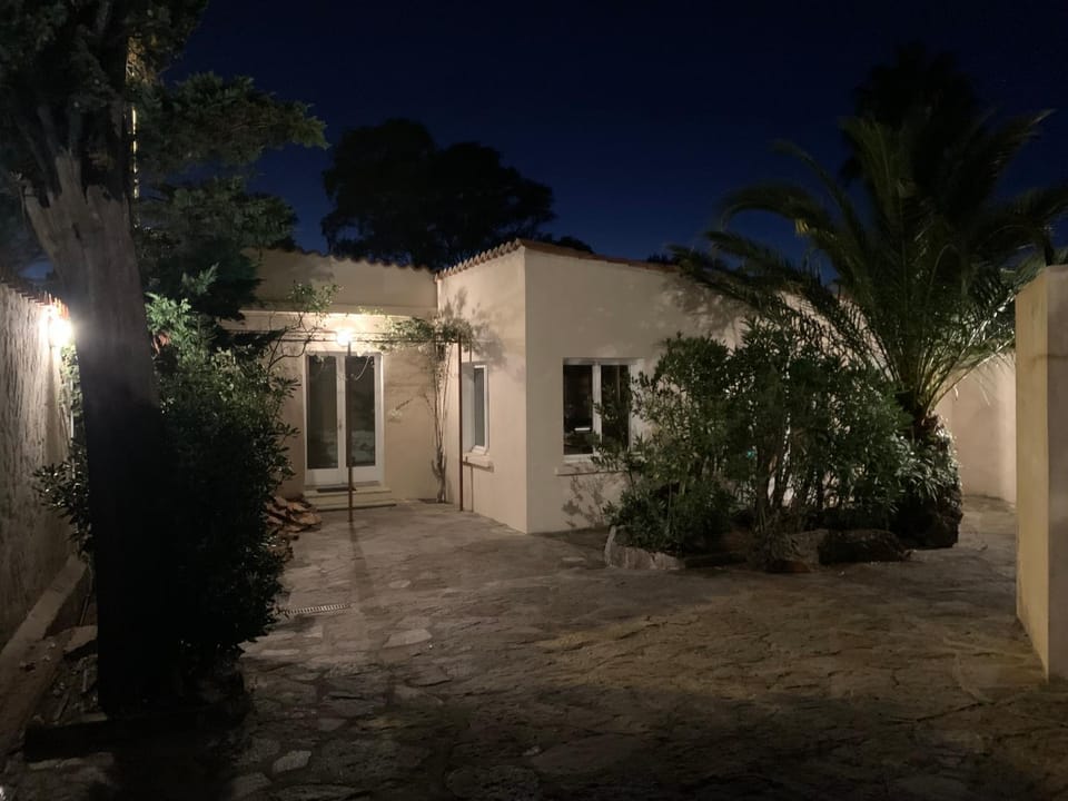 Loustalou House in Gassin