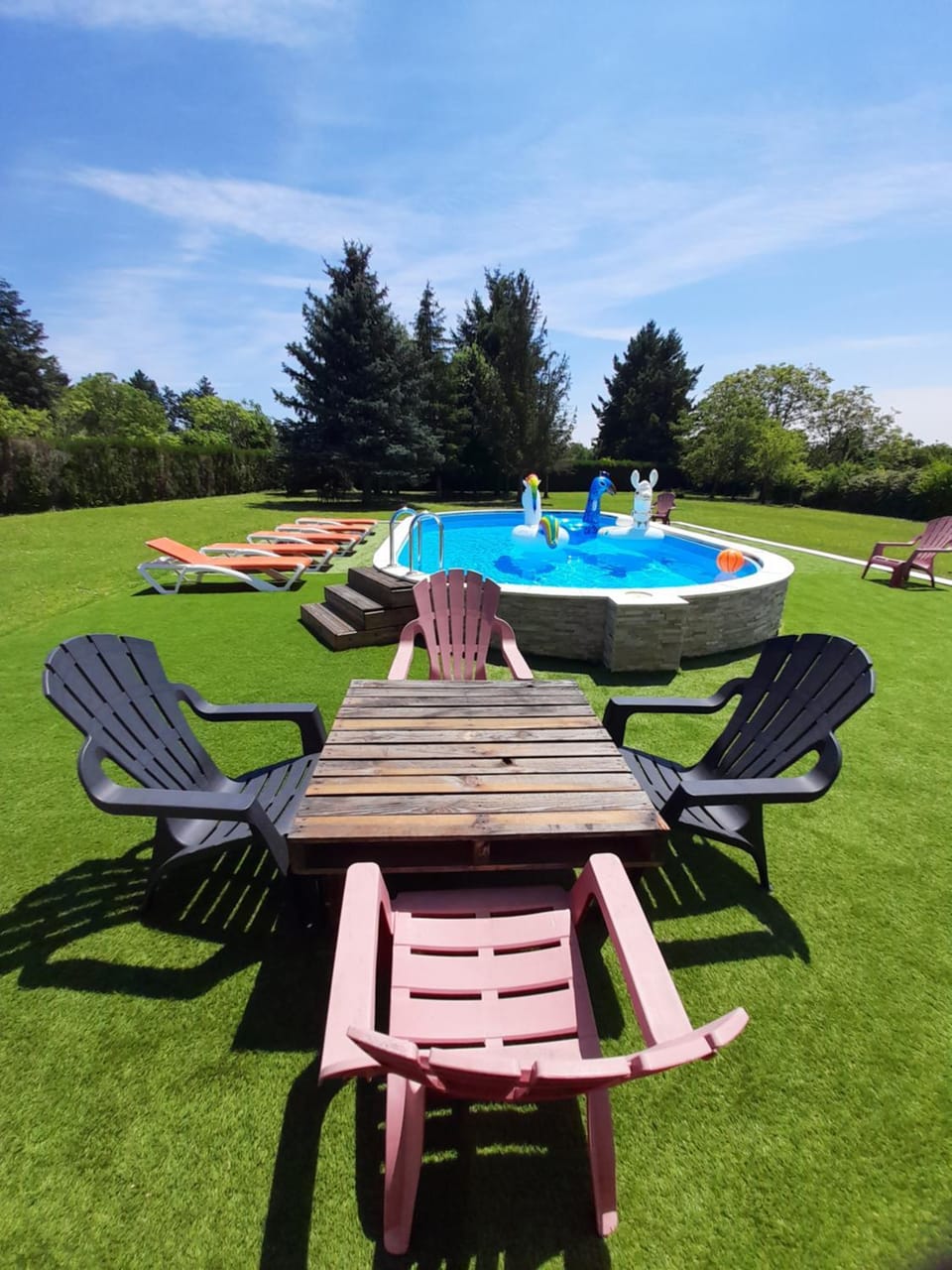 Swimming pool