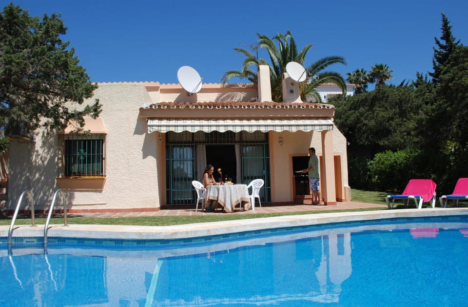 BBQ facilities, Swimming pool