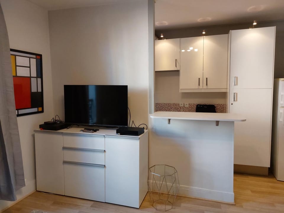 F2 Entre Paris et Eurodisney 5 min à pied gare Apartment in Nogent-sur-Marne