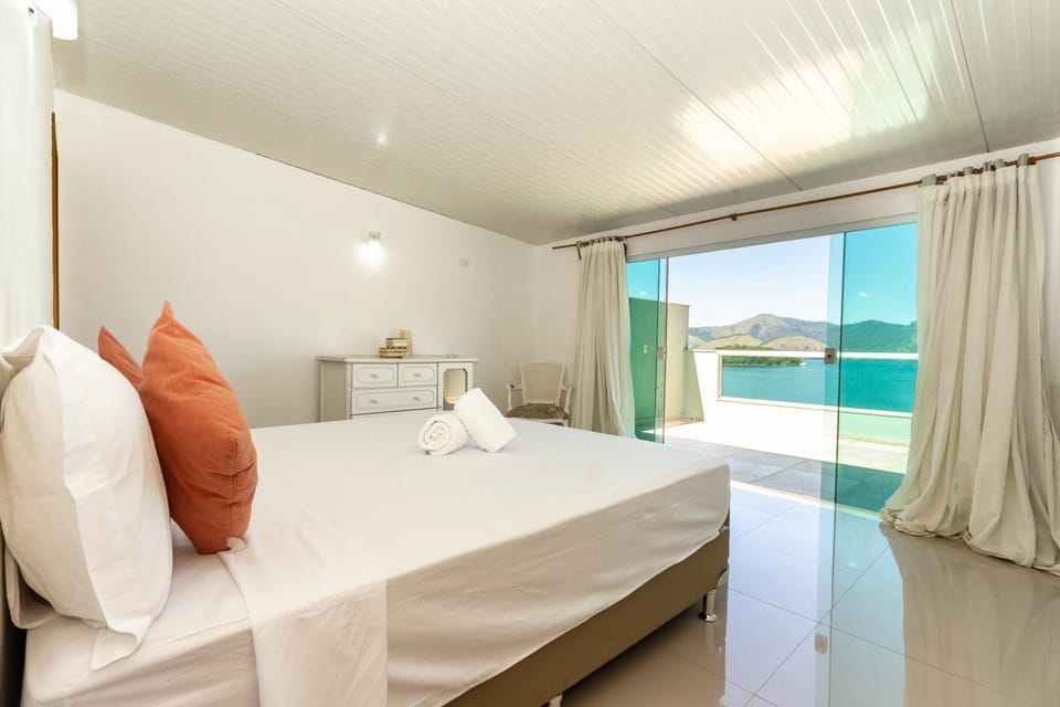 Bed, Photo of the whole room, Bedroom, Sea view