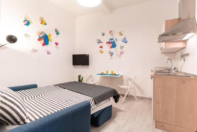 Fish4Wish Cozy Studio - Old Town Rovinj, Walk to Beach Apartment in Rovinj