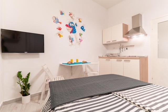 Fish4Wish Cozy Studio - Old Town Rovinj, Walk to Beach Apartment in Rovinj