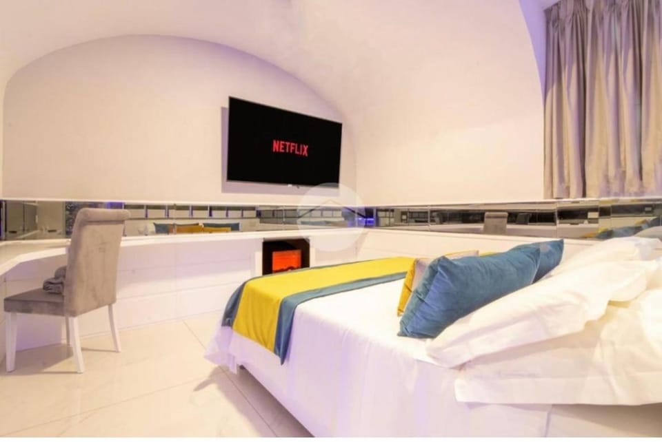 TV and multimedia, Bedroom