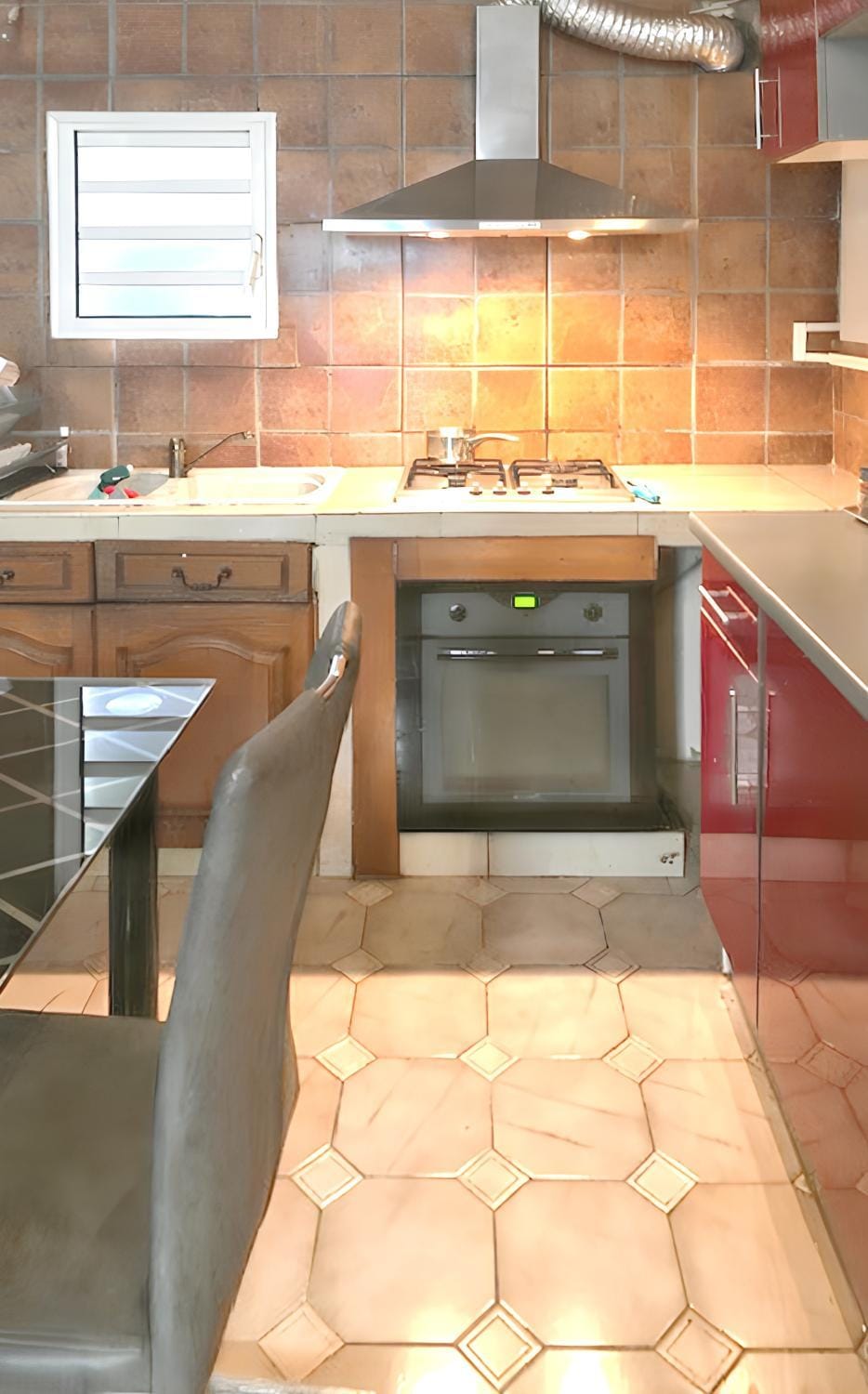 Kitchen or kitchenette