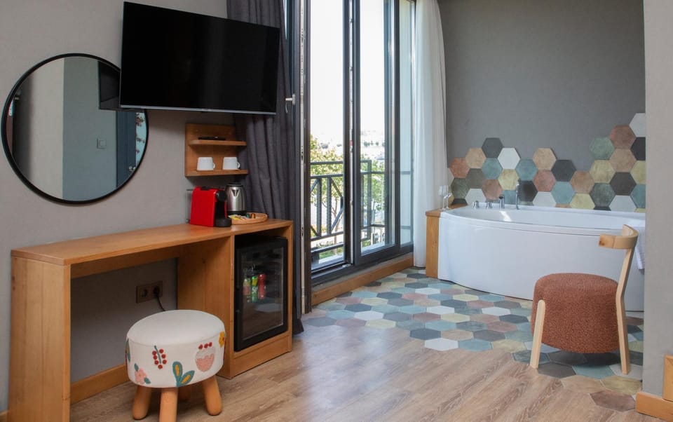 Hot Tub, TV and multimedia, Coffee/tea facilities