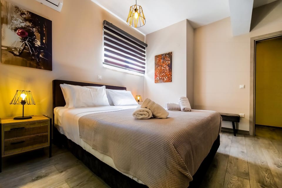 Bedroom, air conditioner