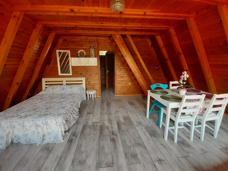 Domki pod Dębami Campground/ 
RV Resort in West Pomeranian Voivodeship, Poland