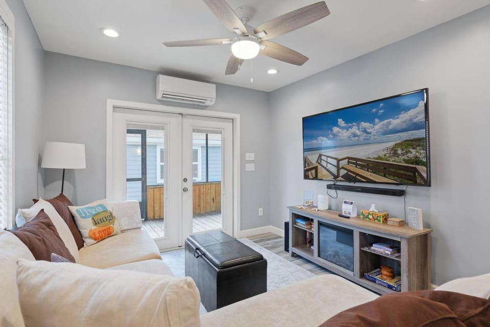 Gem 3 in Jax Beach Apartment in Jacksonville Beach