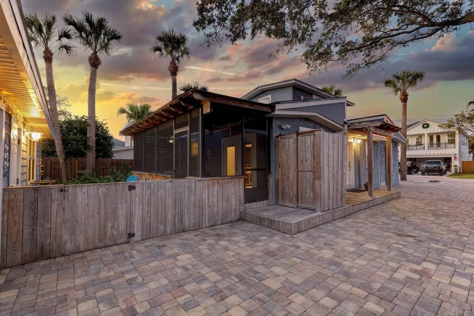 Gem 3 in Jax Beach Apartment in Jacksonville Beach