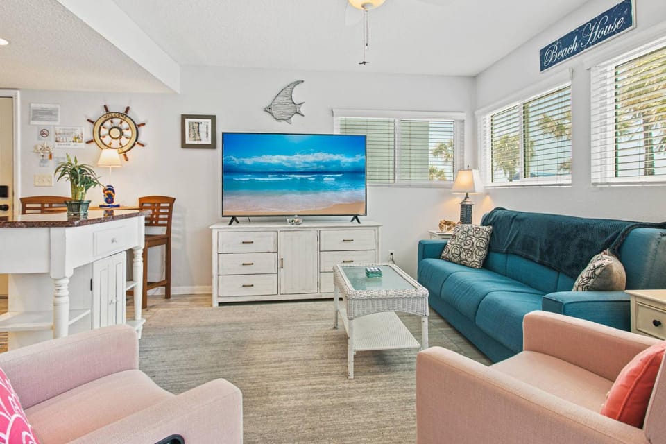 High Tide Sunshine House in Jacksonville Beach