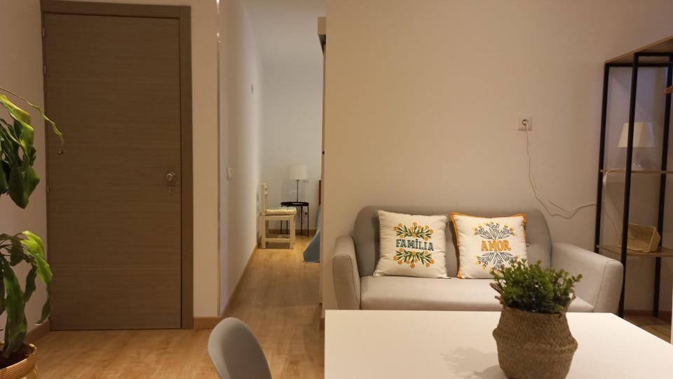 Living room, Dining area, acessibility